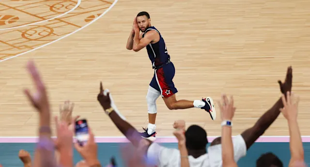 26NBA-top10-Curry-night-night