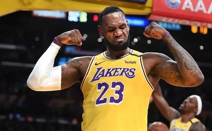 26NBA-top10-LeBron